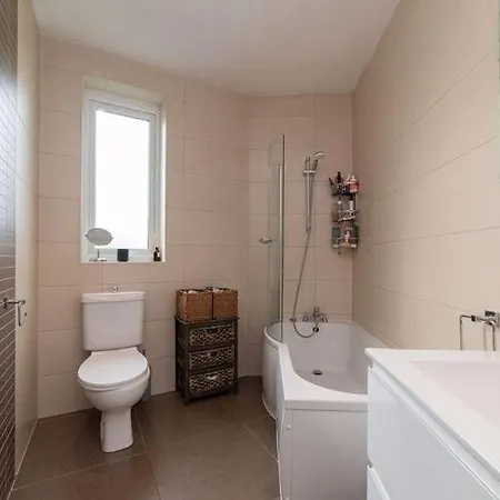 Deluxe Apartment - 1 Min Away From Camden Market And Station Londres Exterior foto